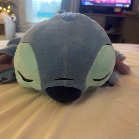 Blue stitch, sleeping plushy - Picture 2 of 2